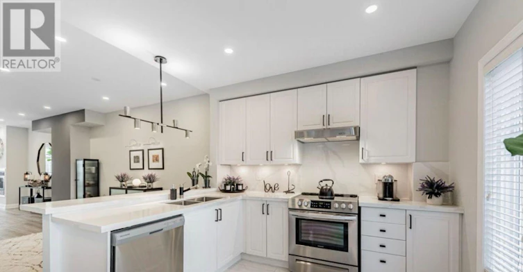 8H Hycrest Avenue, Toronto, ON, M2N 5G1 - 6