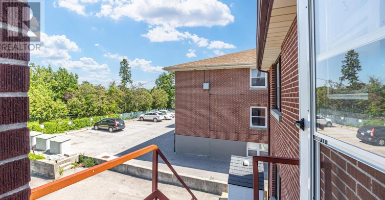 3-855 Simcoe Street N, Oshawa, ON, L1G 4W1 - 33