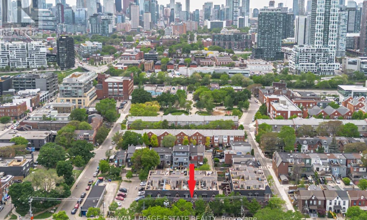 32-140 Broadview Avenue
