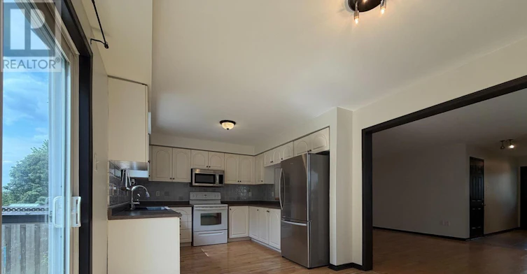 75 Margaret Graham Crescent, East Gwillimbury, ON, L0G 1M0 - 11
