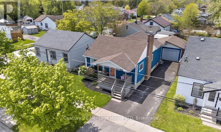 211 Grantham Avenue