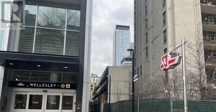 1704-17 Dundonald Street, Toronto, ON, M4Y 1K3 - 27