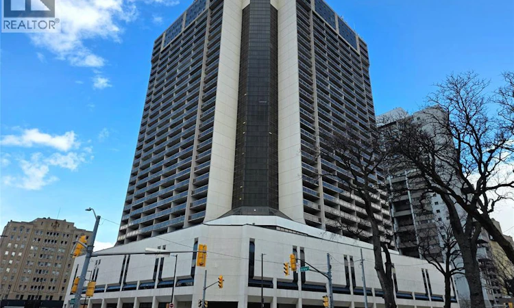 2313-150 Park Street West