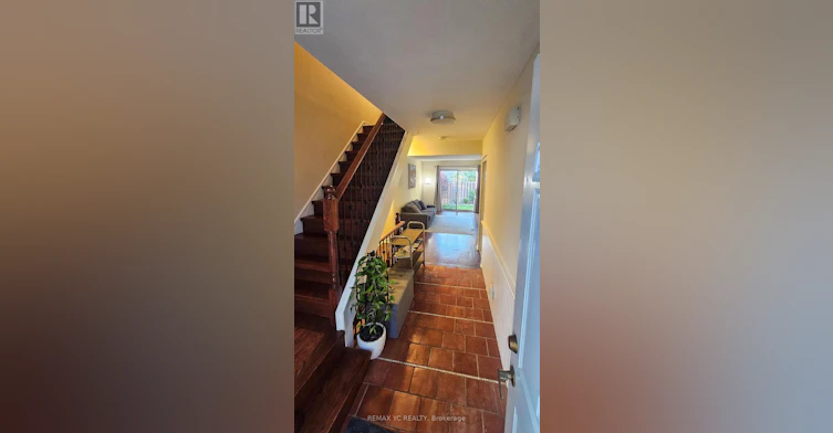 385-8 Reith Way, Markham, ON, L3T 5C7 - 2