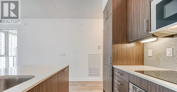 805-297 College Street, Toronto, ON, M5T 0C2 - 6