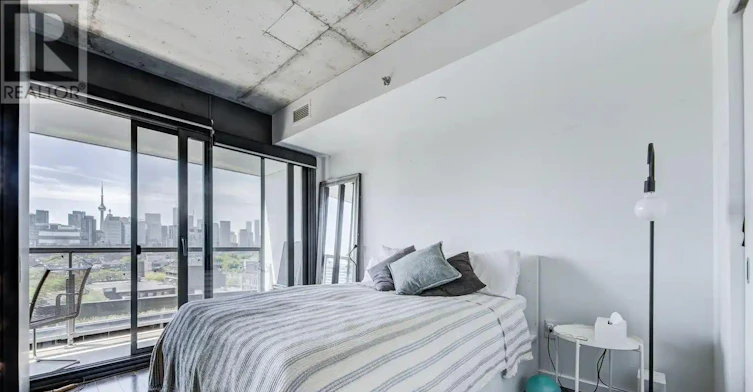 1014-32 Trolley Crescent, Toronto, ON, M5A 1M6 - 10
