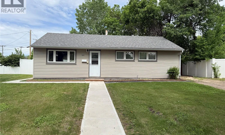 622 Williams Crescent