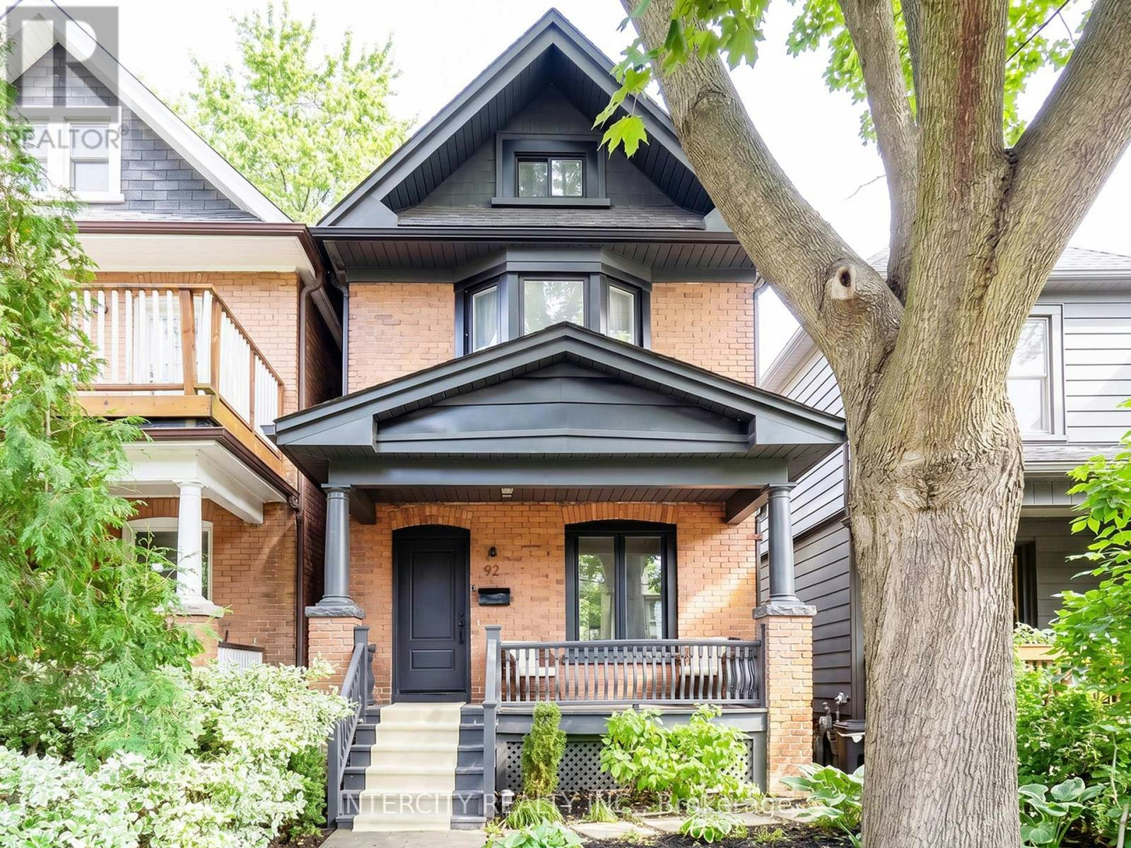 92 Dagmar Avenue, Toronto, ON, M4M 1W2