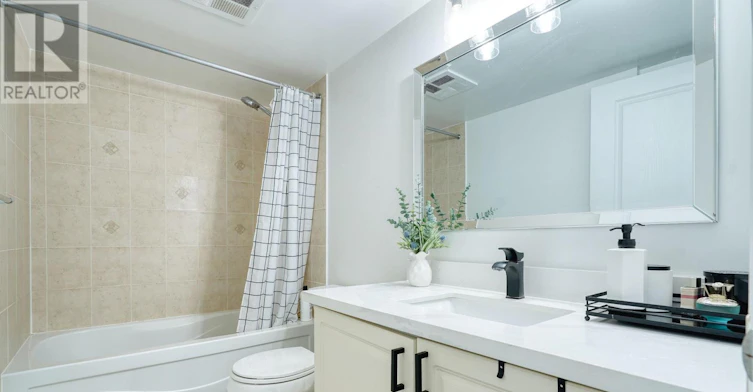 710-1600 Charles Street, Whitby, ON, L1N 0G4 - 13
