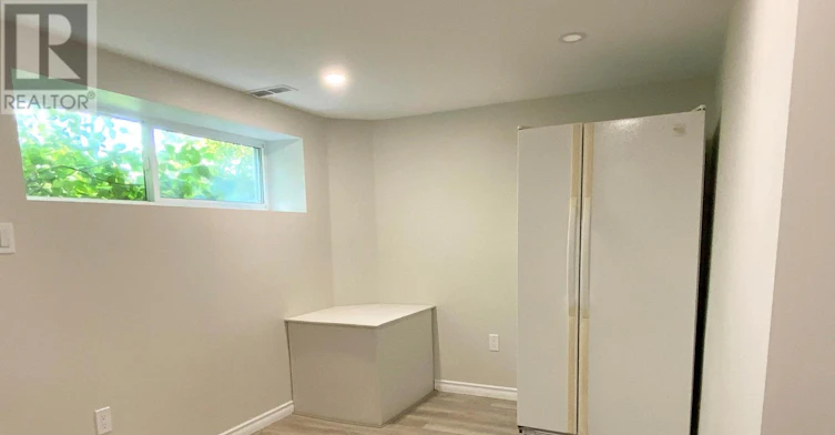 LOWER LEVEL-2028 Marine Drive, Oakville, ON, L6L 1B4 - 15