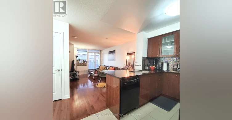 1210-5793 Yonge Street, Toronto, ON, M2M 0A9 - 2