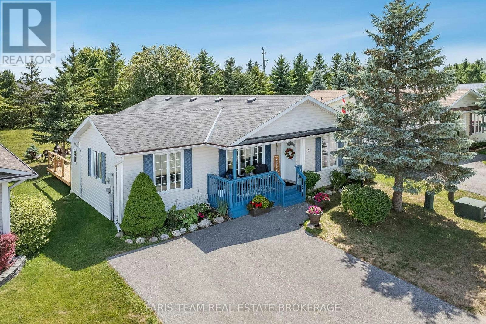 61 Pennsylvania Avenue, Wasaga Beach, ON, L9Z 3A8