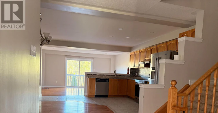 98 Marycroft (Upper Court, Brampton, ON, L7A 2G4 - 3
