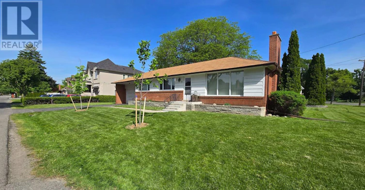 26 Leland Avenue, Toronto, ON, M8Z 2X7 - 3