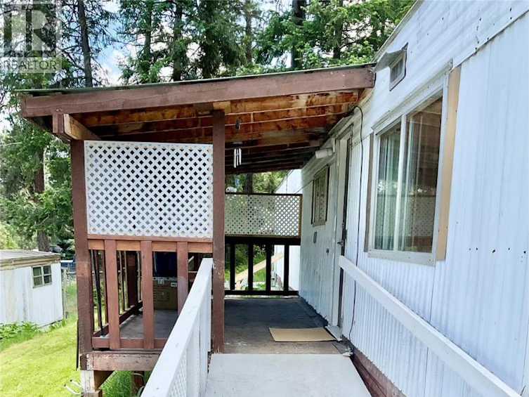 11-1675 33 Highway, Rock Creek, BC, V0H 1Y0 - 4