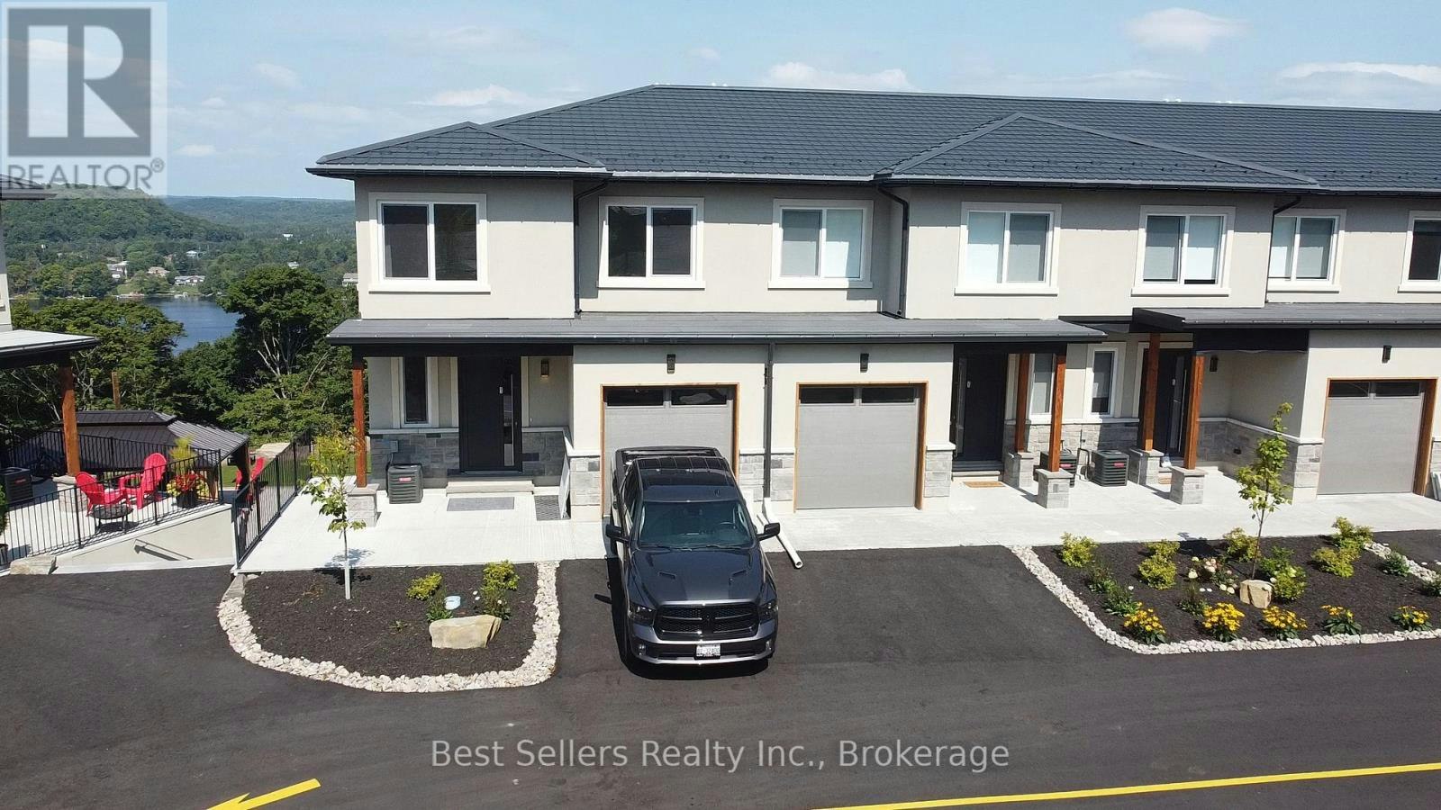 2-33 Horizon Lane, Huntsville, ON, P1H 0G6