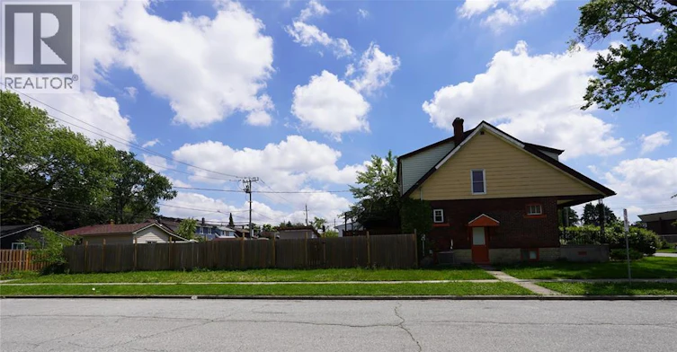 1450 Bruce Avenue, Windsor, ON, N8X 1X8 - 5