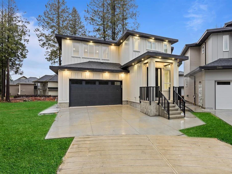 5808 137b Street, Surrey, BC, V3X 2R7