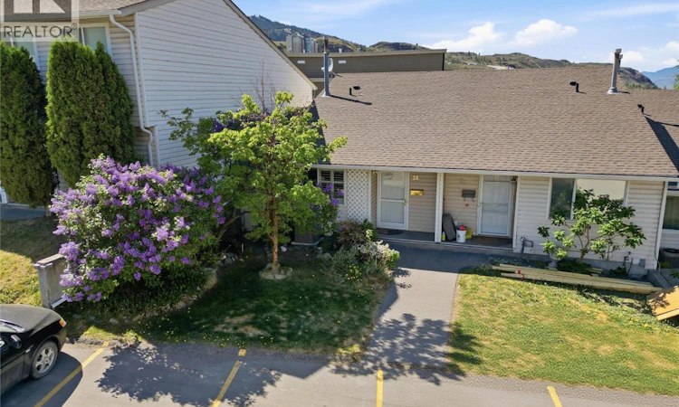 28-460 Dalgleish Drive
