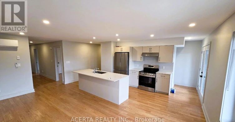 B-1252 Trenton Avenue, Ottawa, ON, K1Z 8J9 - 2