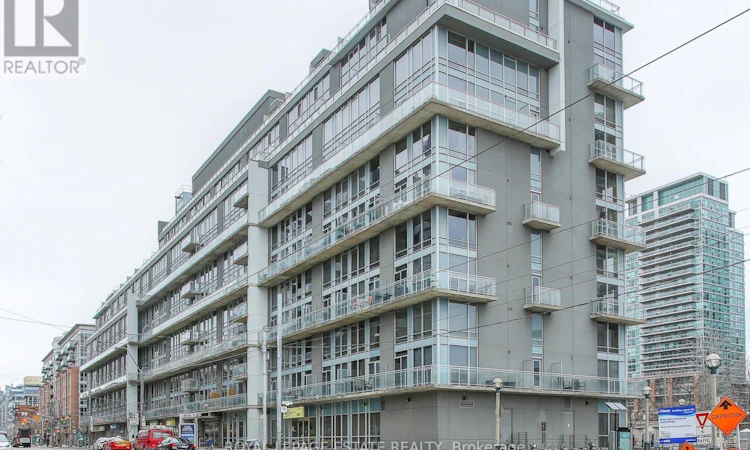 837-1029 King Street W