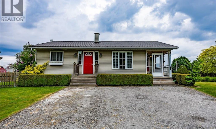 122 Quarterline Road WEST