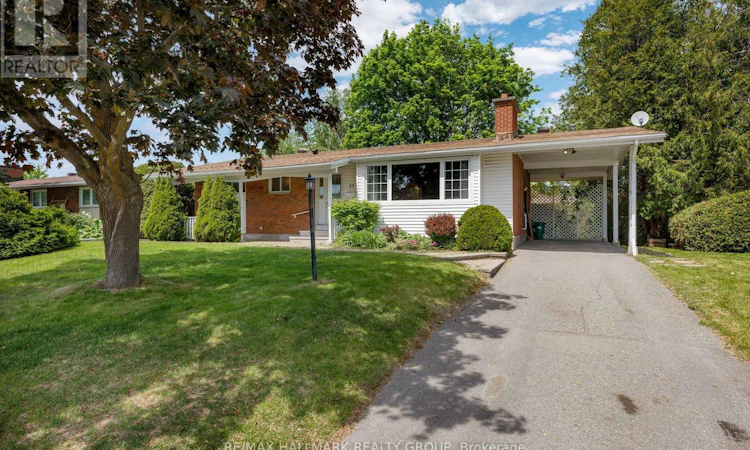 53 Farlane Boulevard