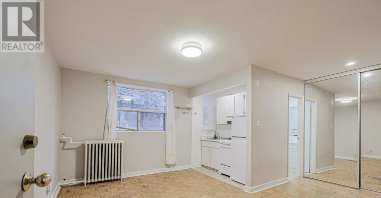 303-33 Maitland Street, Toronto, ON, M4Y 1C8 - 2