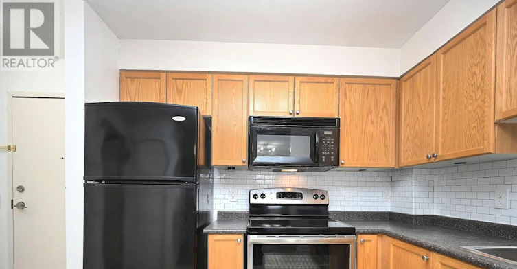 1209-8 Dayspring Circle, Brampton, ON, L6P 2Z7 - 7