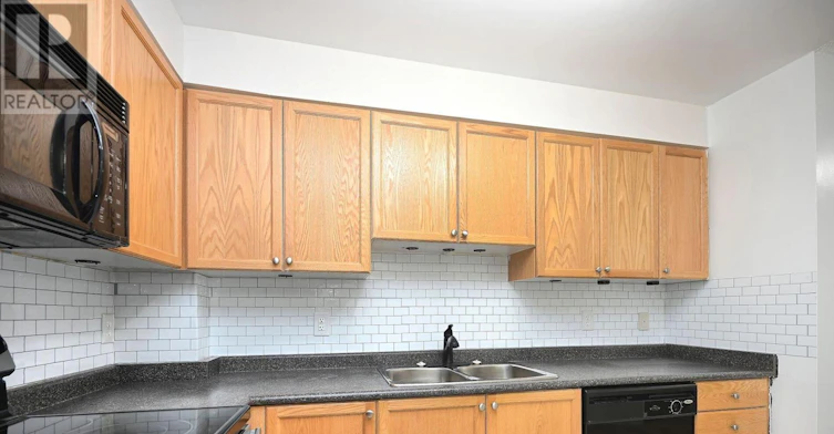 1209-8 Dayspring Circle, Brampton, ON, L6P 2Z7 - 8