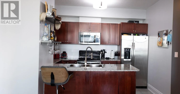 1014-1359 Rathburn Road E, Mississauga, ON, L4W 5P7 - 4