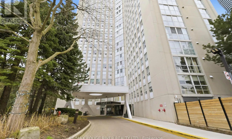 1008-3650 Kaneff Crescent