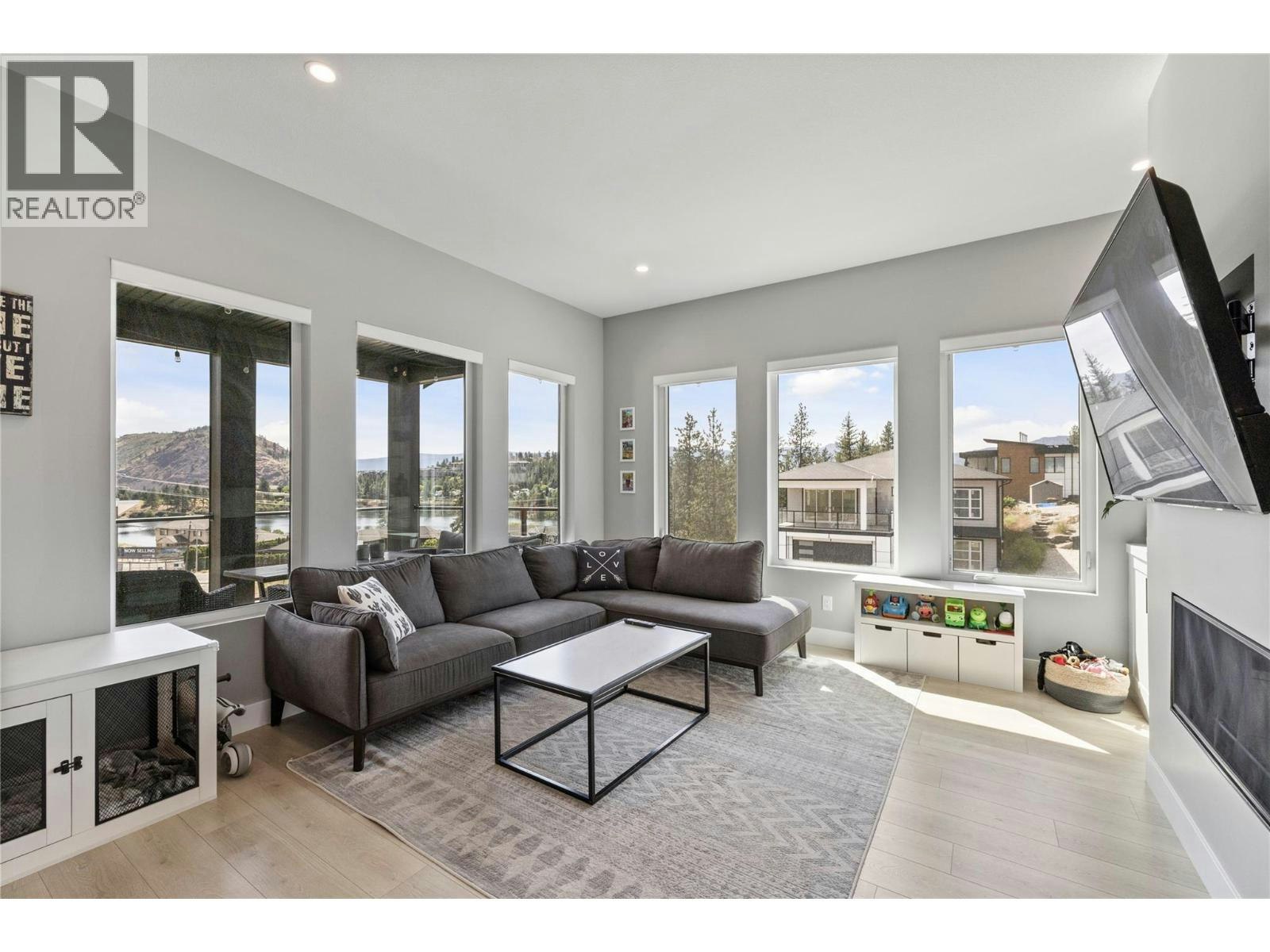 2846 Canyon Crest Drive, West Kelowna, BC, V4T 3M6 - 23
