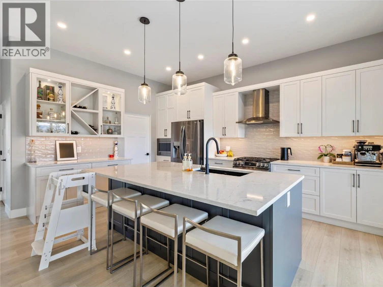 2846 Canyon Crest Drive, West Kelowna, BC, V4T 3M6 - 11