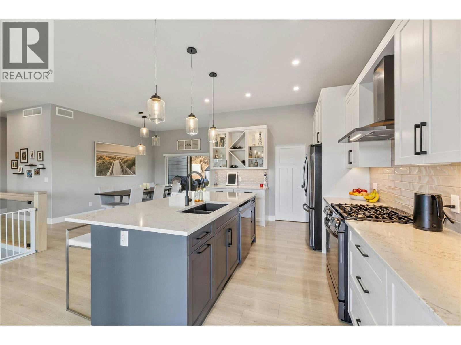 2846 Canyon Crest Drive, West Kelowna, BC, V4T 3M6 - 16