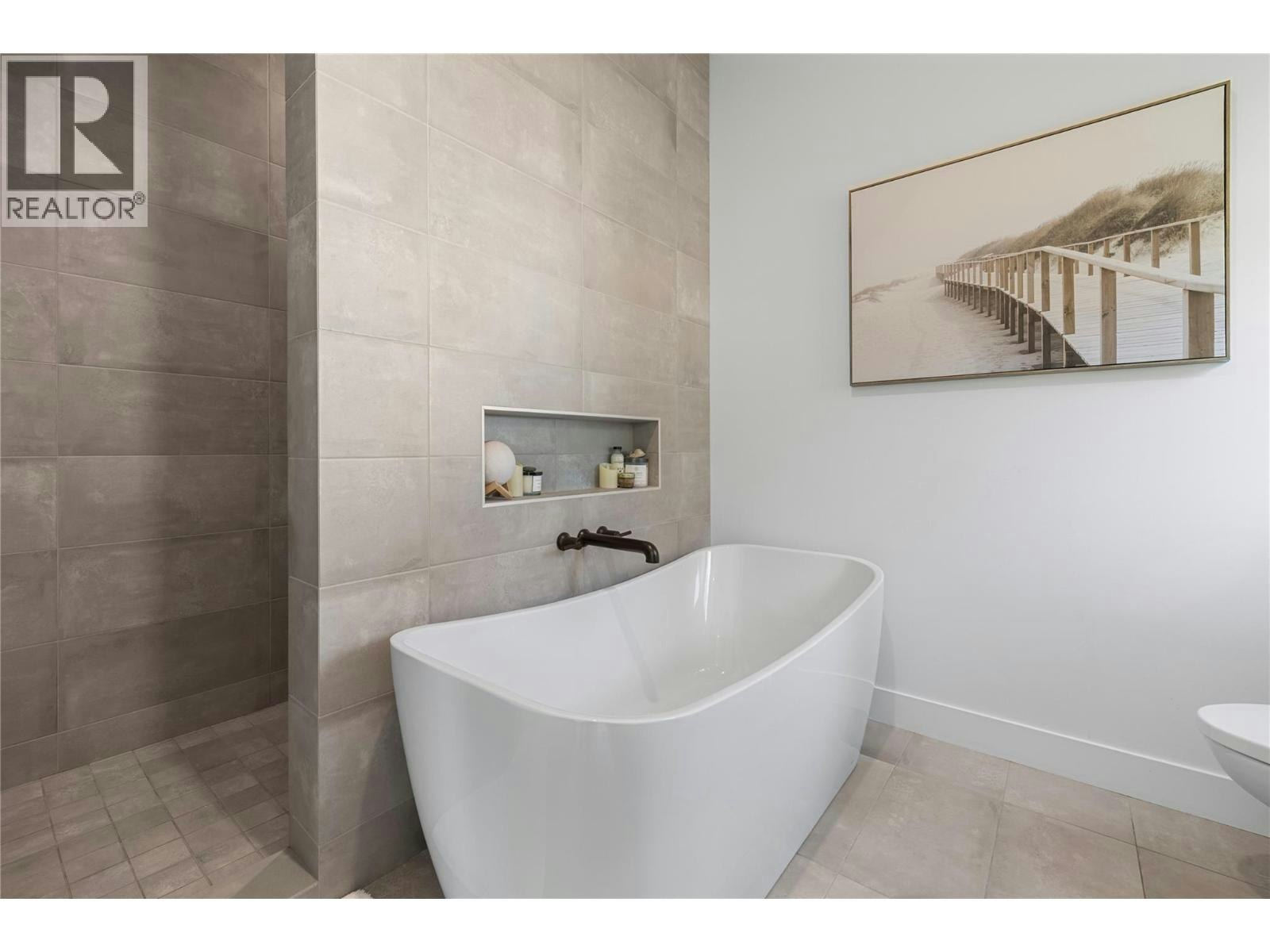 2846 Canyon Crest Drive, West Kelowna, BC, V4T 3M6 - 30