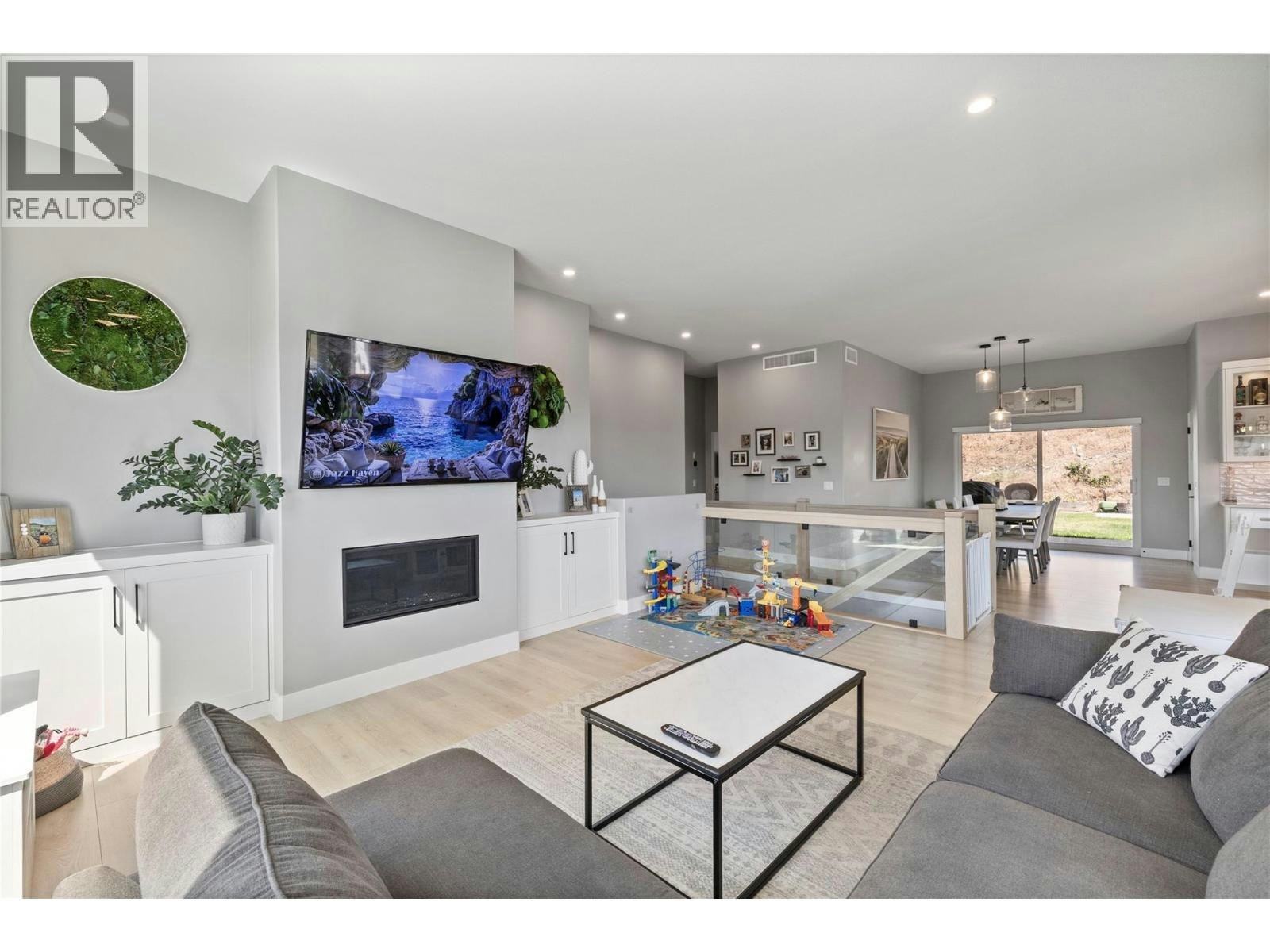 2846 Canyon Crest Drive, West Kelowna, BC, V4T 3M6 - 25