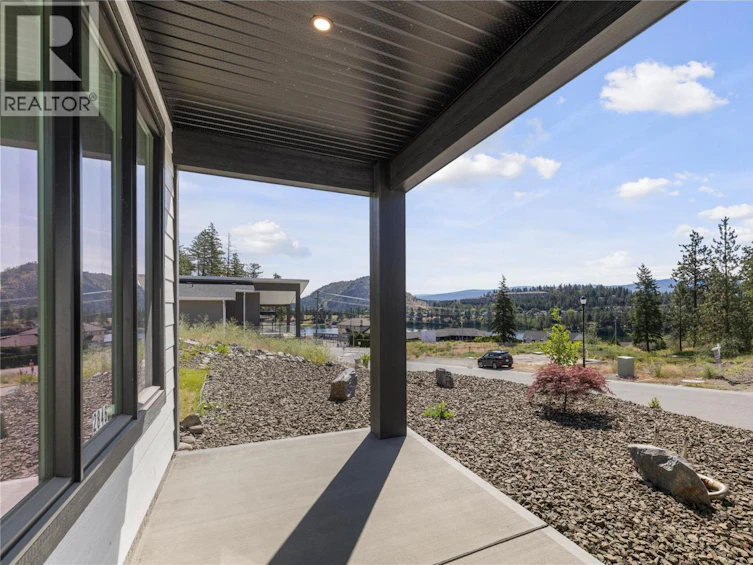 2846 Canyon Crest Drive, West Kelowna, BC, V4T 3M6 - 4