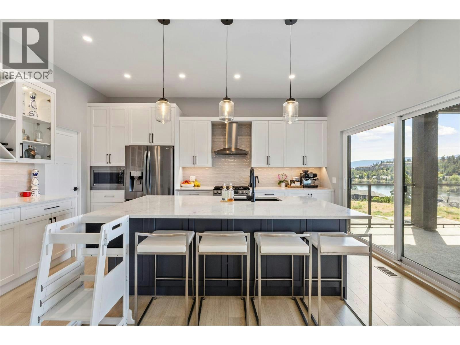 2846 Canyon Crest Drive, West Kelowna, BC, V4T 3M6 - 10