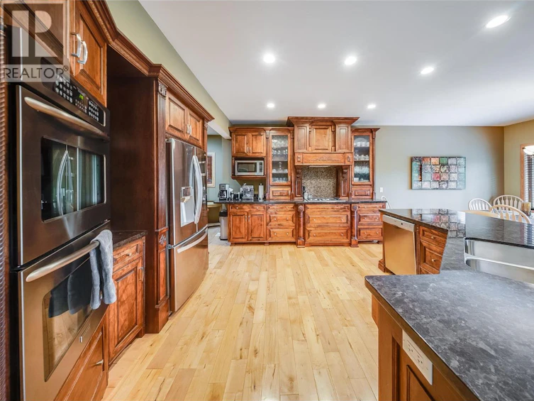 1009 Silvertip Road, Rossland, BC, V0G 1Y0 - 12