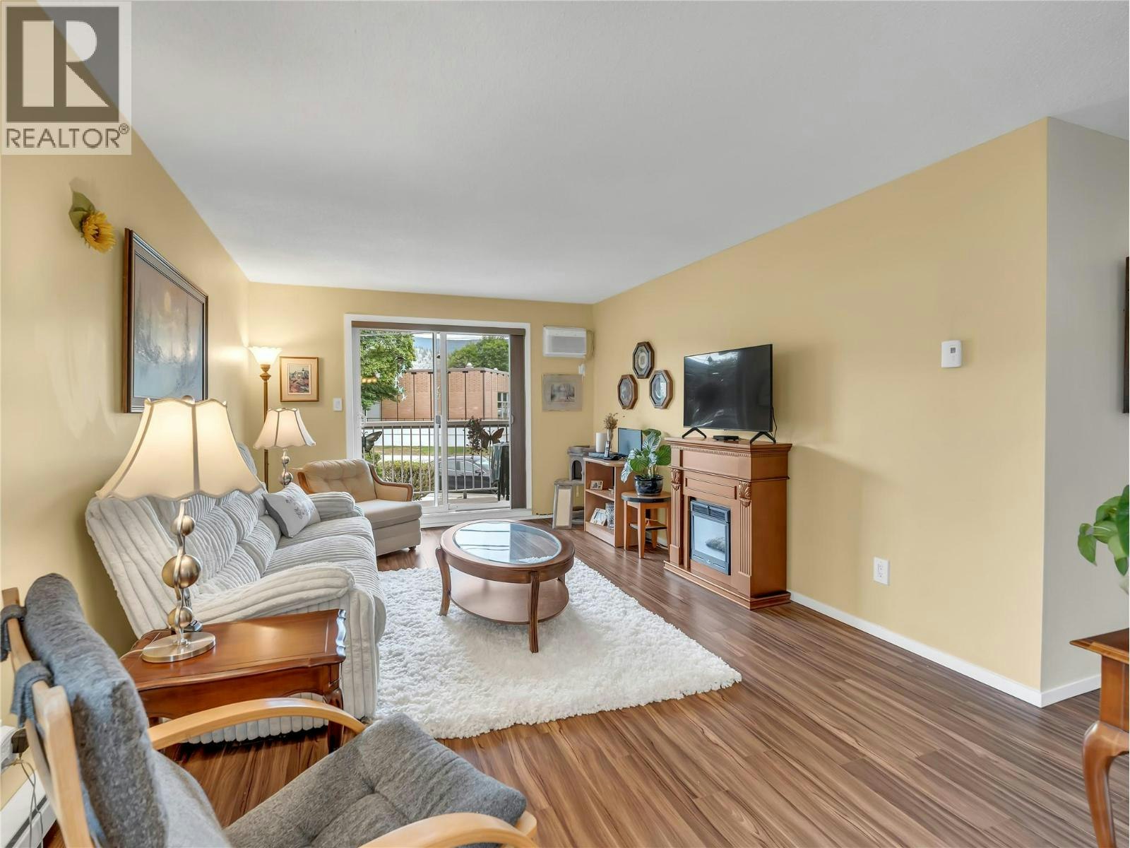212-803 Fairview Road, Penticton, BC, V2A 5Y7