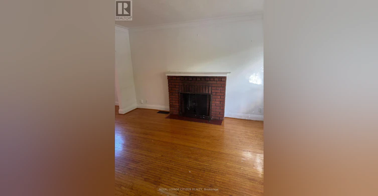 32 Newton Drive, Toronto, ON, M2M 2M7 - 8