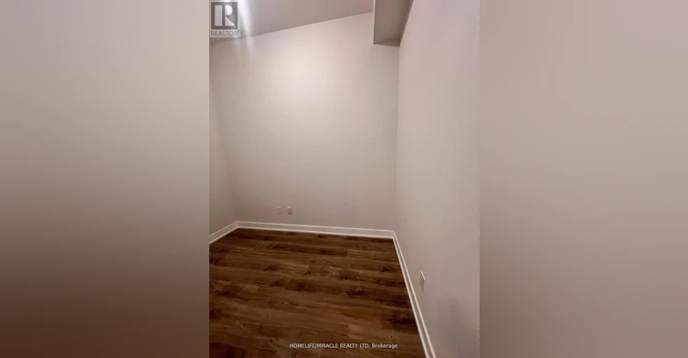 313-430 Square One Drive, Mississauga, ON, L5B 0L6 - 15