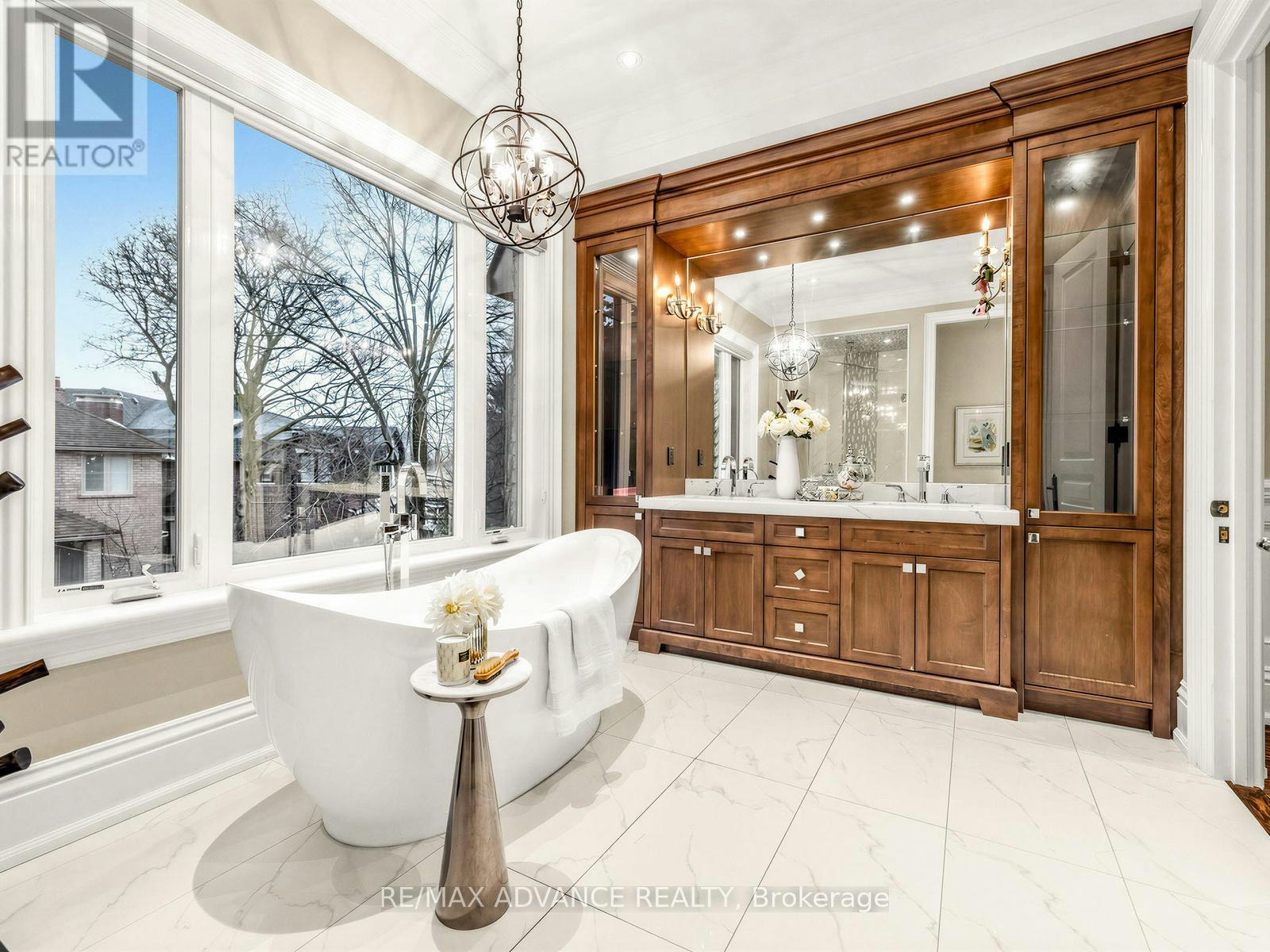 5 Lloydminster Crescent, Toronto, ON, M2M 2R9 - 29