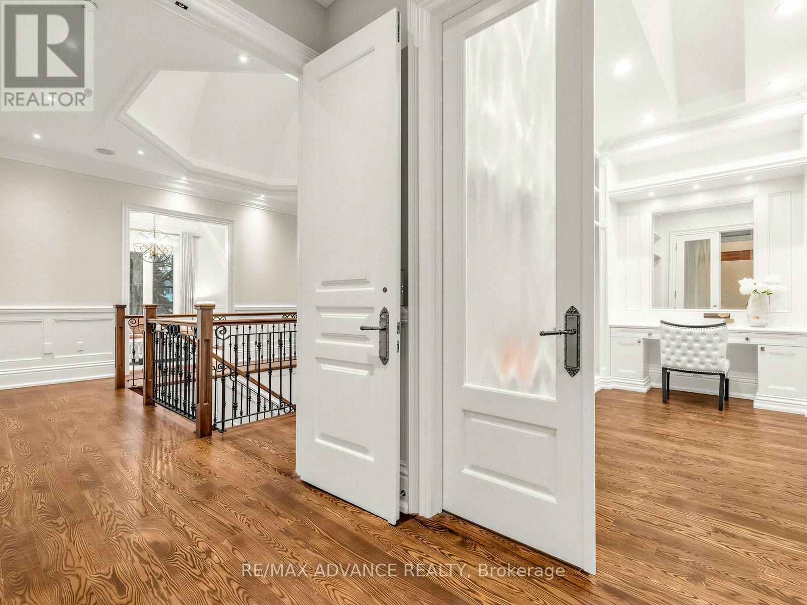 5 Lloydminster Crescent, Toronto, ON, M2M 2R9 - 26