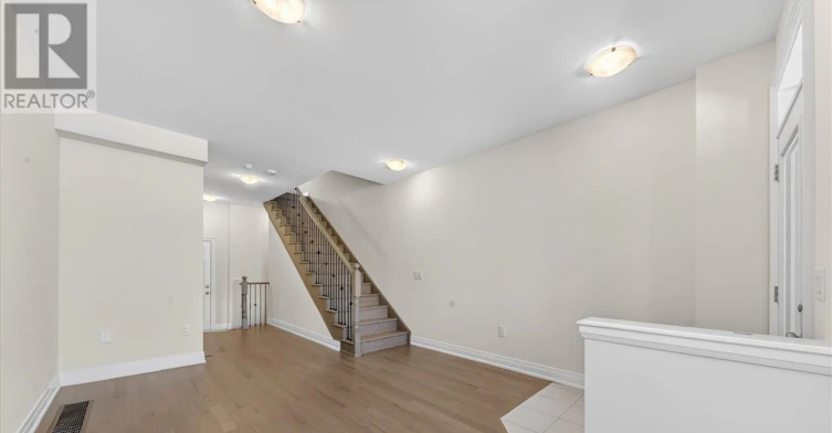 2936 Whites Road, Pickering, ON, L1X 0R5 - 6