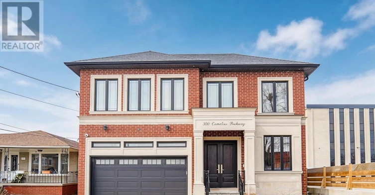 BSMT-300 Cornelius Parkway, Toronto, ON, M3K 1T8