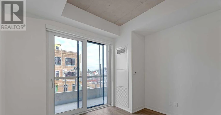 201-1808 St Clair Avenue W, Toronto, ON, M6N 0C1 - 19