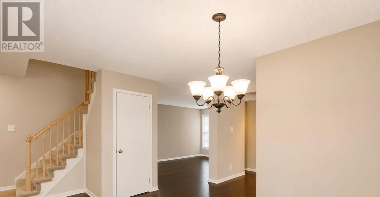 12 Kimbolton Crescent, Ottawa, ON, K2K 2S3 - 8