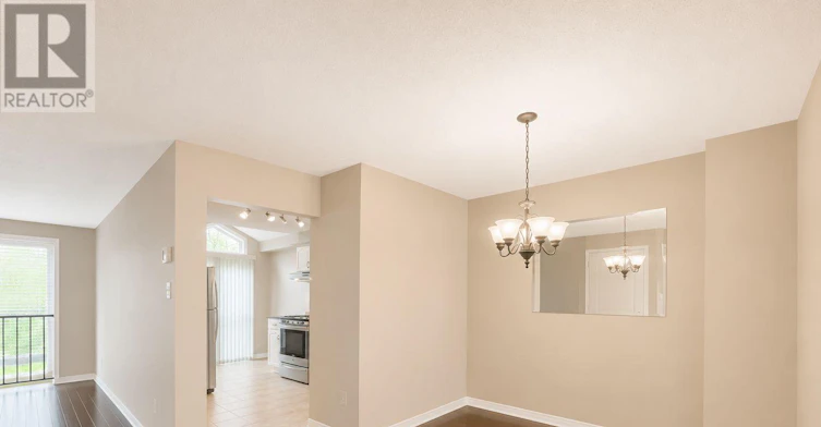 12 Kimbolton Crescent, Ottawa, ON, K2K 2S3 - 5